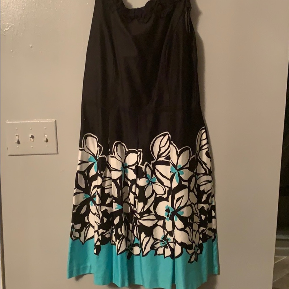 Women’s 16 petite spring dress